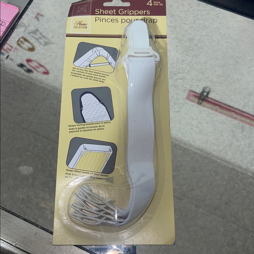 White Sheet Grippers (4pc)